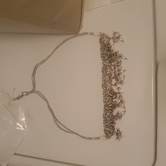 NWOT Silver 3 Piece INDIAN PAKISTANI Jewellery SET Jhumka Tika, Necklace - Picture 3 of 4